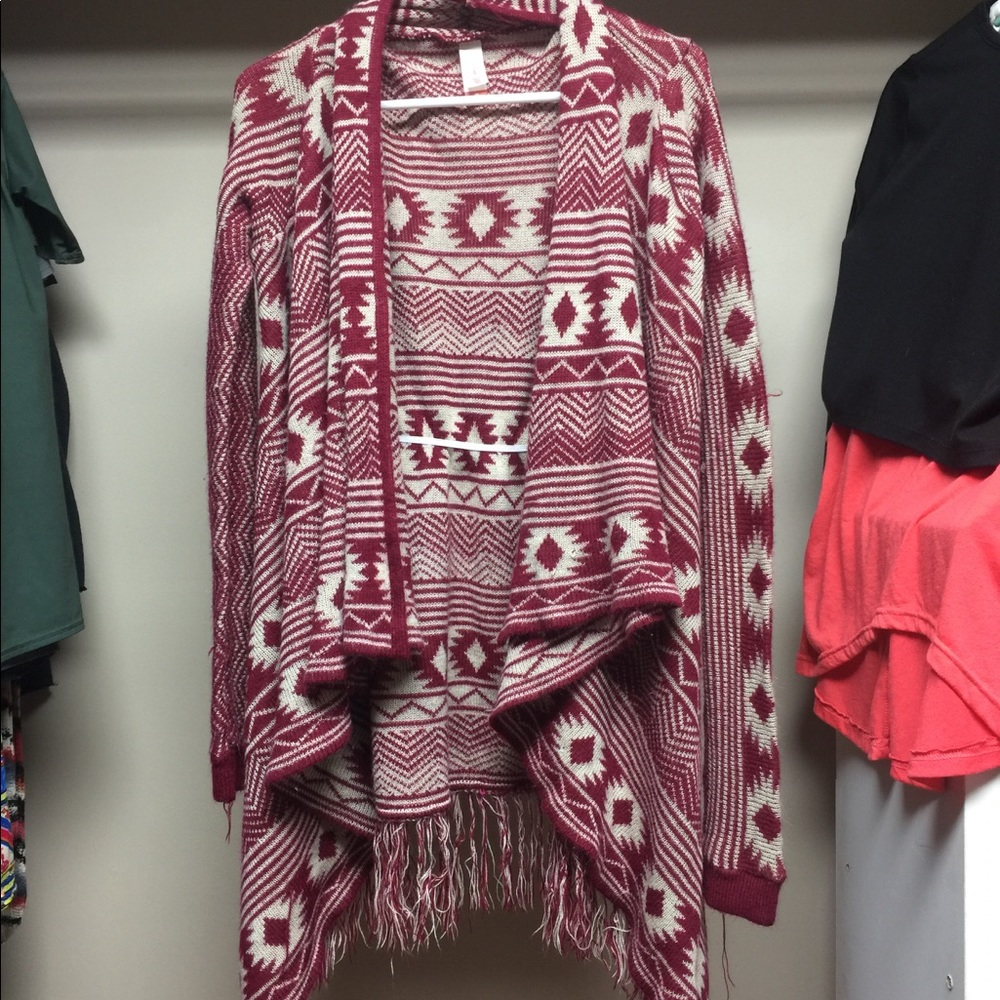 Burgundy & Cream Western pattern Cover🛍